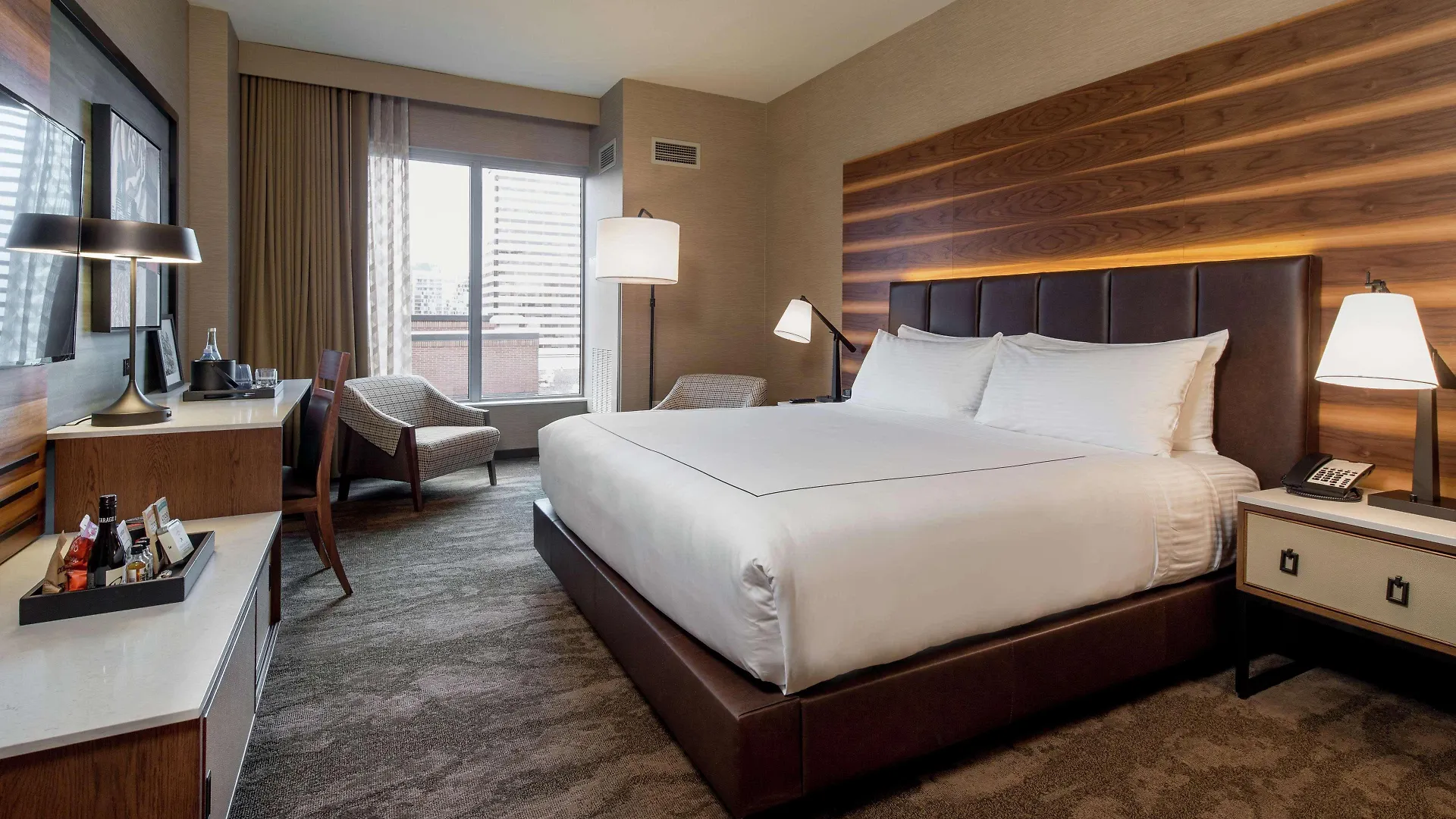 **** Hotel The Porter Portland, Curio Collection By Hilton United States