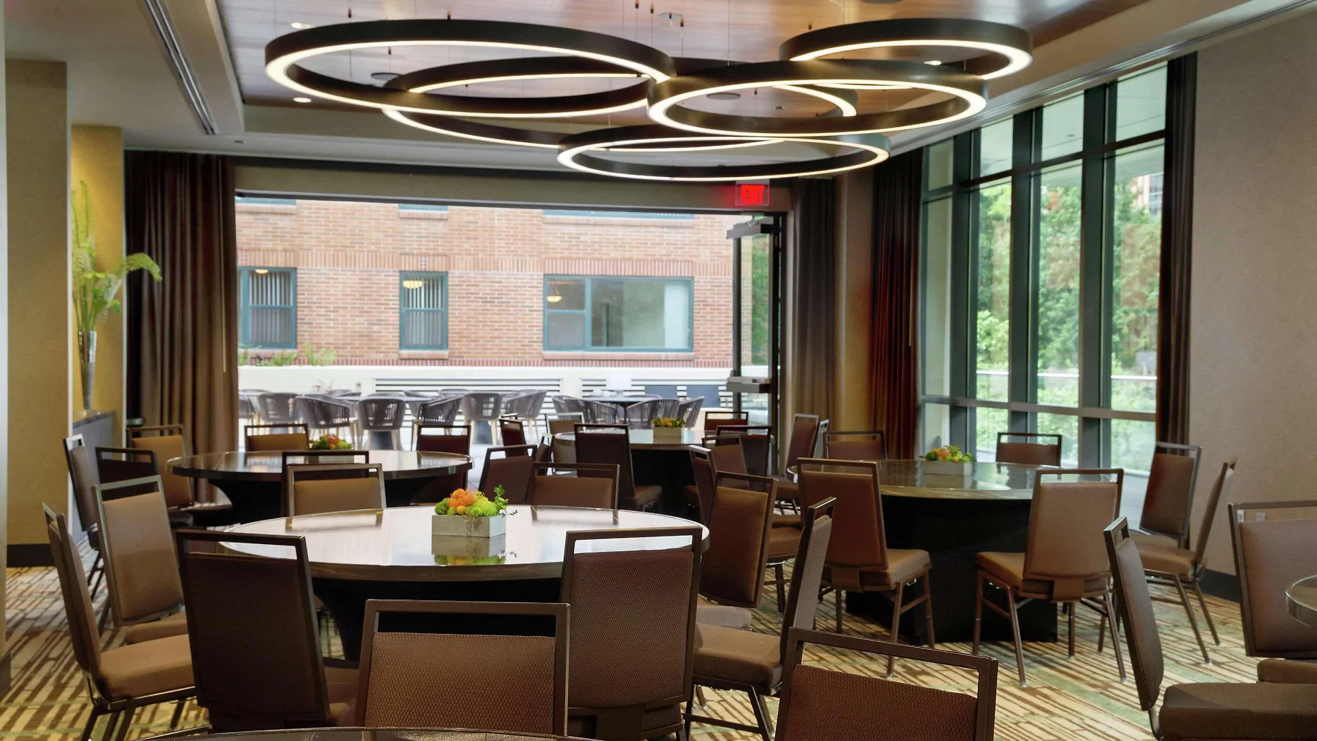 Hotel The Porter Portland, Curio Collection By Hilton