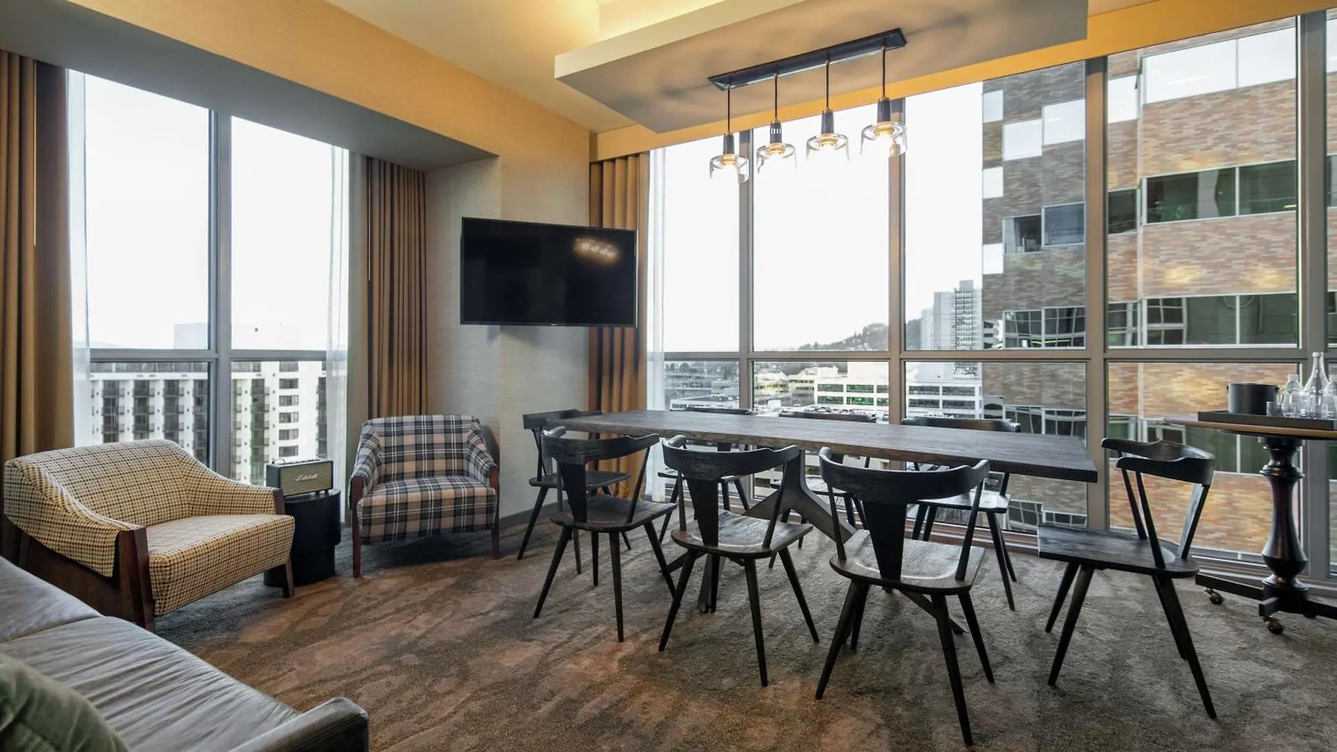 Hotel The Porter Portland, Curio Collection By Hilton