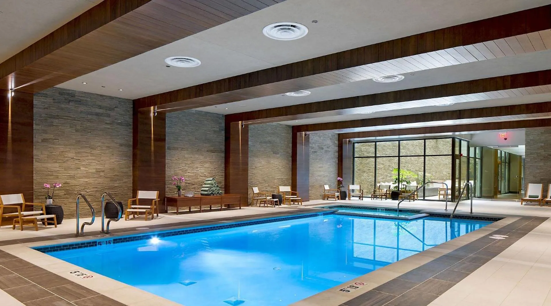 The Porter Portland, Curio Collection By Hilton Hotel